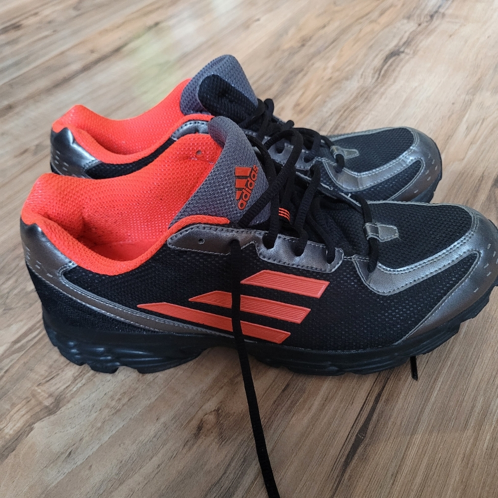 Adidas Sneakers Mens Size 11.5